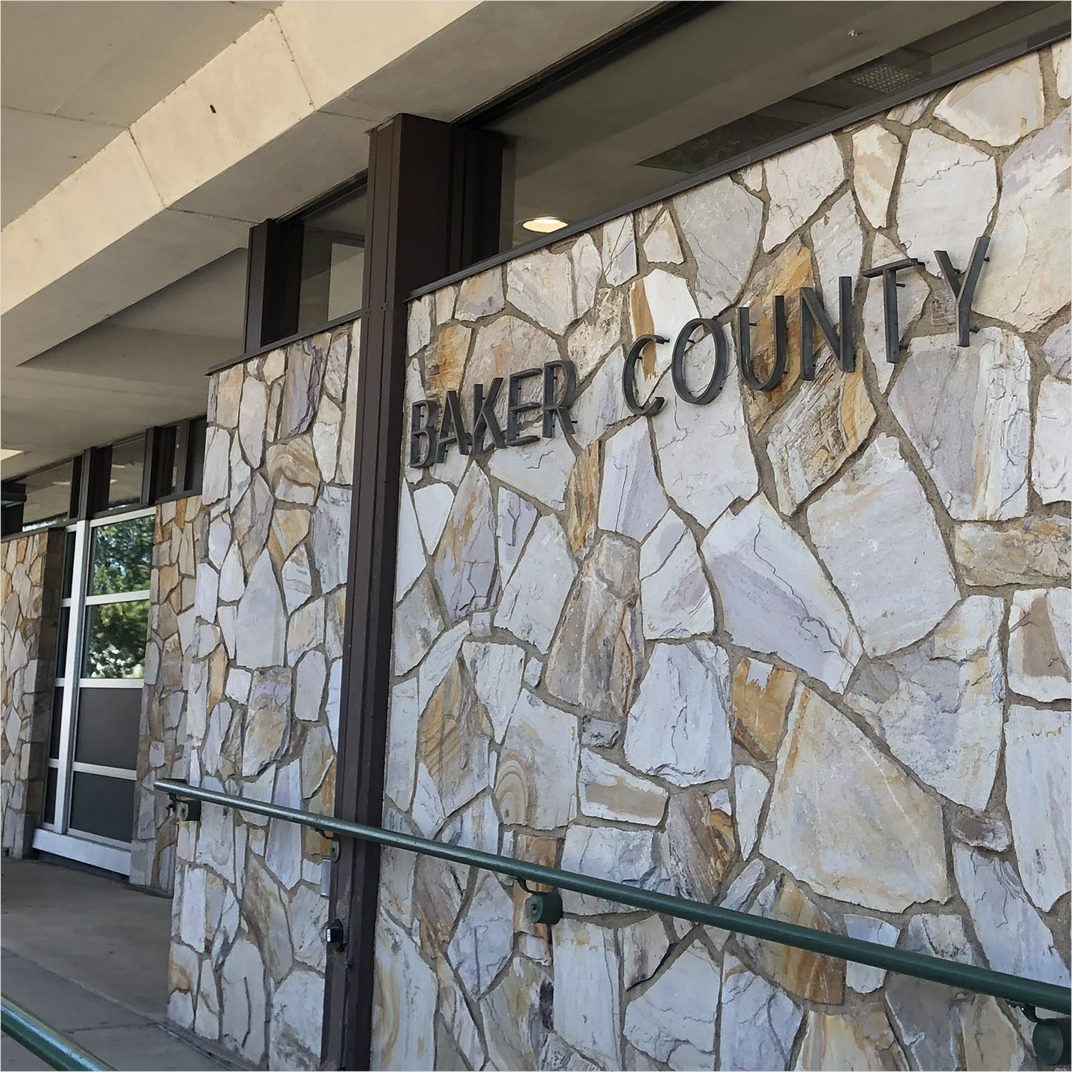 Baker City, OR library